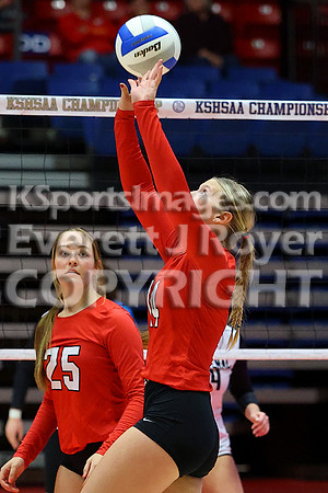 Hoisington vs Neodesha Pool Play at the 3A State Volleyball Tournament