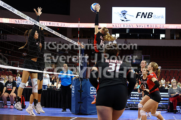 Little River vs Flinthills at the 1AD1 State Volleyball Tournament