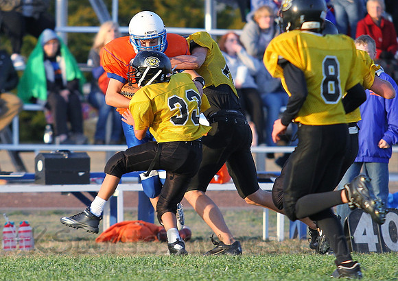 Otis Bison vs. Lacrosse Middle School Football Photos 2012