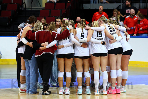 Little River won their 4th straight 1AD1 Volleyball Championship by defeating Centralia in the championship match.