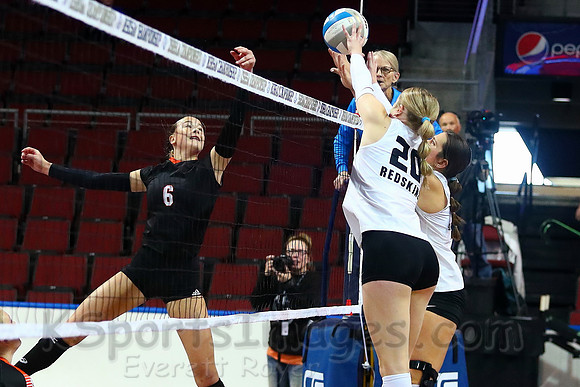 Little River won their 4th straight 1AD1 Volleyball Championship by defeating Centralia in the championship match.