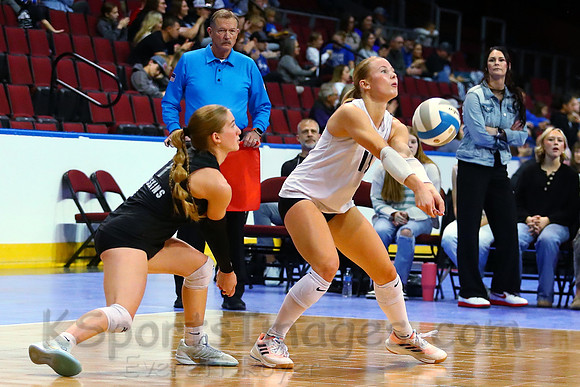 Little River won their 4th straight 1AD1 Volleyball Championship by defeating Centralia in the championship match.