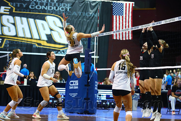 Little River won their 4th straight 1AD1 Volleyball Championship by defeating Centralia in the championship match.