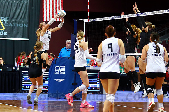 Little River won their 4th straight 1AD1 Volleyball Championship by defeating Centralia in the championship match.