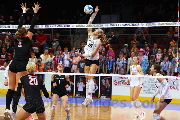 Little River won their 4th straight 1AD1 Volleyball Championship by defeating Centralia in the championship match.