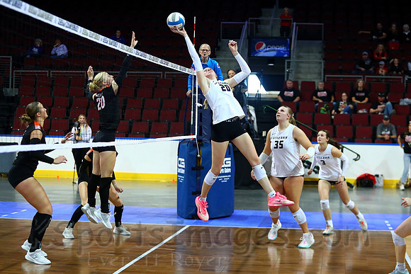 Little River won their 4th straight 1AD1 Volleyball Championship by defeating Centralia in the championship match.