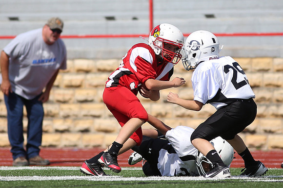 Hoisington vs. Hays 6th Grade Football