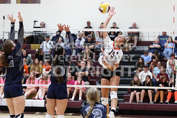 Hays High Maroon & Gold Volleyball Tournament
