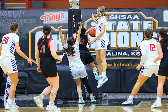 Ellinwood vs Rossville 2A State Basketball Tournament