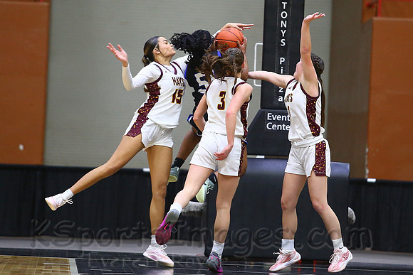 Hays vs Kapaun Mt. Carmel 5A State Basketball Tournament