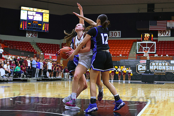 Hays vs Kapaun Mt. Carmel 5A State Basketball Tournament