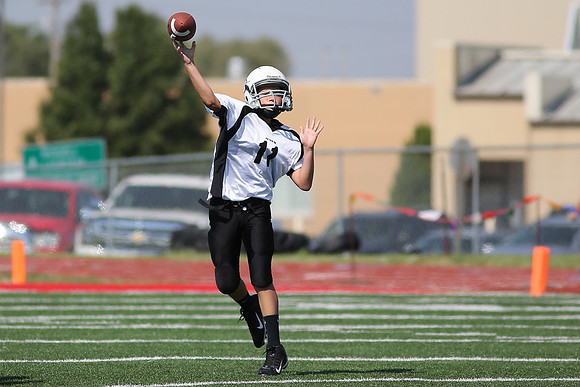 Hoisington vs. Hays 6th Grade Football