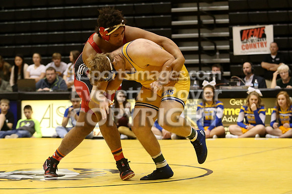 At 285,  Collyn Auker, Norton defeated  Taye Washington, Hoxie 6-1 in the 3-2-1A 2017 KSHSAA Wrestling Championship Finals, Saturday, February 25, 2017.