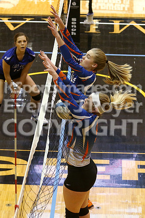 Otis-Bison defeated Beloit St. John's-Tipton in a semifinal game at the KSHSAA Class 1AD2 Volleyball State Championship on Saturday, October 28, 2017.  (Photo: Everett Royer, www.ksportsimages.com)