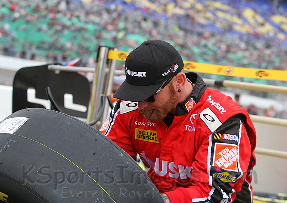 STP 400 Sprint Cup Series Race @ Kansas Speedway April 21, 2013