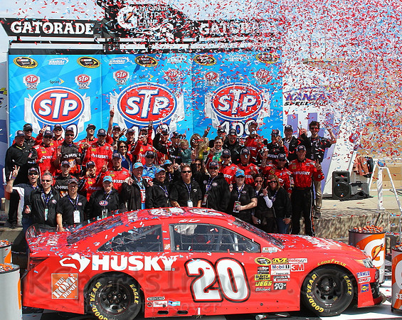 STP 400 Sprint Cup Series Race @ Kansas Speedway April 21, 2013