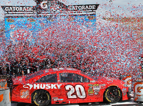 STP 400 Sprint Cup Series Race @ Kansas Speedway April 21, 2013