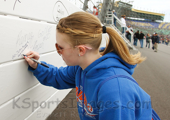 STP 400 Sprint Cup Series Race @ Kansas Speedway April 21, 2013