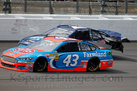 STP 400 Sprint Cup Series Race @ Kansas Speedway April 21, 2013