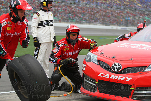 STP 400 Sprint Cup Series Race @ Kansas Speedway April 21, 2013