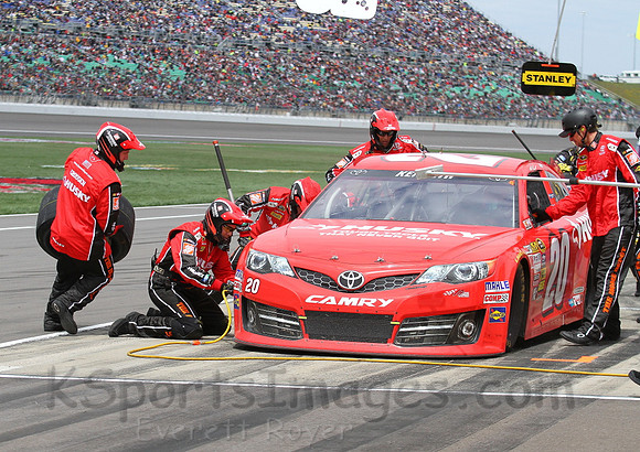 STP 400 Sprint Cup Series Race @ Kansas Speedway April 21, 2013