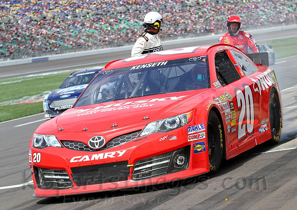 STP 400 Sprint Cup Series Race @ Kansas Speedway April 21, 2013