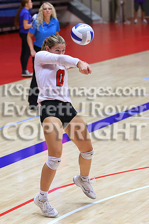 Hoisington vs Girard Pool Play at the 3A State Volleyball Tournament