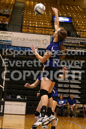 Otis-Bison defeated Beloit St. John's-Tipton in a semifinal game at the KSHSAA Class 1AD2 Volleyball State Championship on Saturday, October 28, 2017.  (Photo: Everett Royer, www.ksportsimages.com)