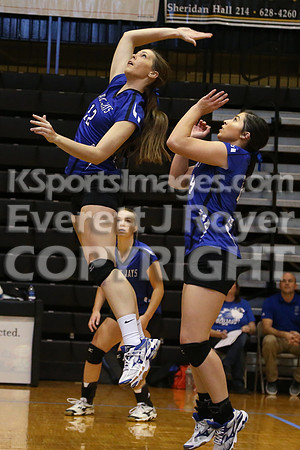 Otis-Bison defeated Beloit St. John's-Tipton in a semifinal game at the KSHSAA Class 1AD2 Volleyball State Championship on Saturday, October 28, 2017.  (Photo: Everett Royer, www.ksportsimages.com)