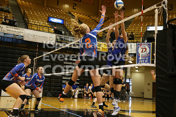 Otis-Bison defeated Beloit St. John's-Tipton in a semifinal game at the KSHSAA Class 1AD2 Volleyball State Championship on Saturday, October 28, 2017.  (Photo: Everett Royer, www.ksportsimages.com)