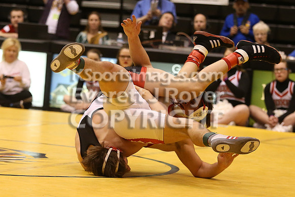At 132, Dayton Porsch, Hoxie defeated Riley Tubbs, Wabaunsee 7-3 in the 3-2-1A 2017 KSHSAA Wrestling Championship Finals, Saturday, February 25, 2017.