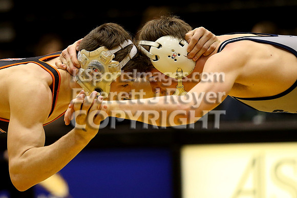 At 138, Hunter Ostertag, Effingham-Atchison County defeated  Tucker Rhoades, Hays-TMP 5-2  in the 3-2-1A 2017 KSHSAA Wrestling Championship Finals, Saturday, February 25, 2017.