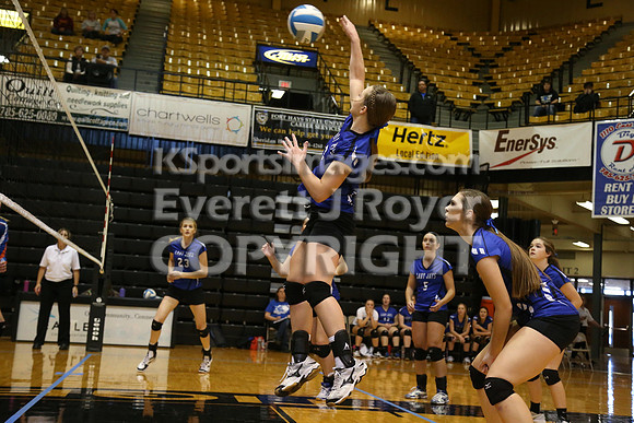 Otis-Bison defeated Beloit St. John's-Tipton in a semifinal game at the KSHSAA Class 1AD2 Volleyball State Championship on Saturday, October 28, 2017.  (Photo: Everett Royer, www.ksportsimages.com)