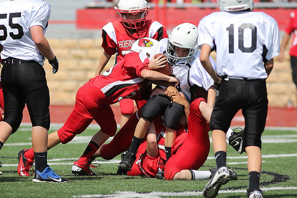 Hoisington vs. Hays 6th Grade Football