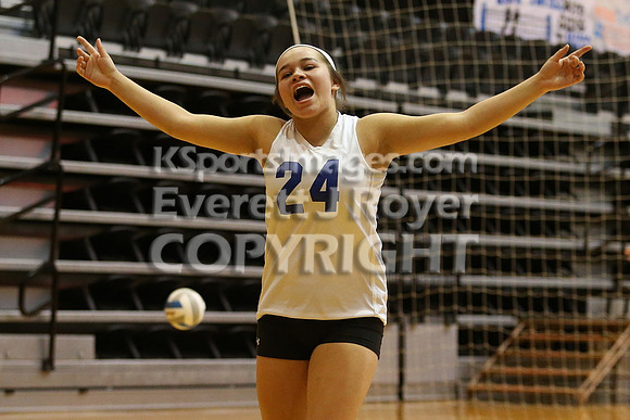 Otis-Bison defeated Beloit St. John's-Tipton in a semifinal game at the KSHSAA Class 1AD2 Volleyball State Championship on Saturday, October 28, 2017.  (Photo: Everett Royer, www.ksportsimages.com)