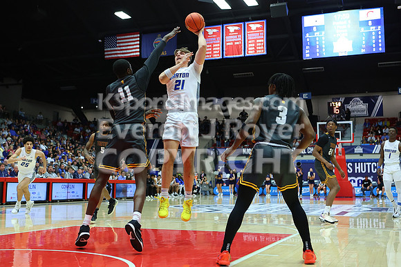 NJCAA D1 Men's National Championship Basketball Game, Barton vs Triton.