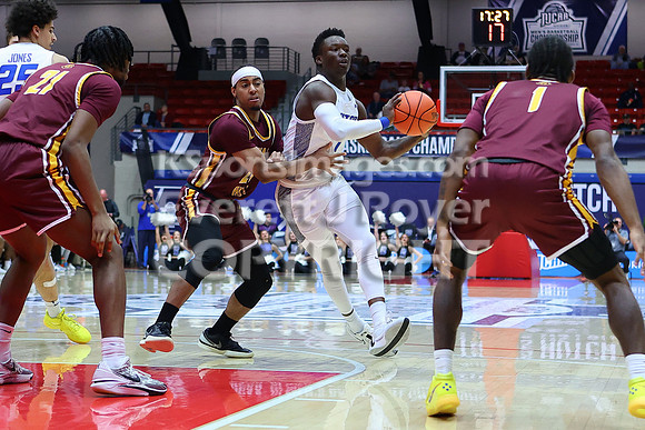 NJCAA D1 Men's National Championship Basketball Semifinal Game, Barton vs Indian Hills.