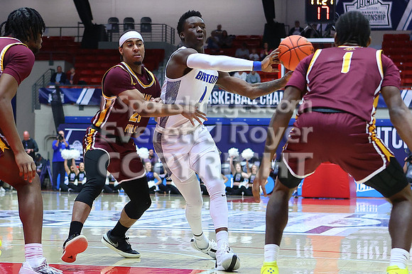 NJCAA D1 Men's National Championship Basketball Semifinal Game, Barton vs Indian Hills.