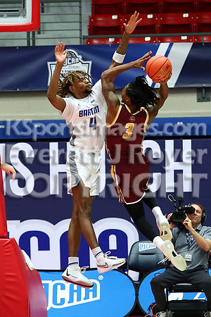NJCAA D1 Men's National Championship Basketball Semifinal Game, Barton vs Indian Hills.