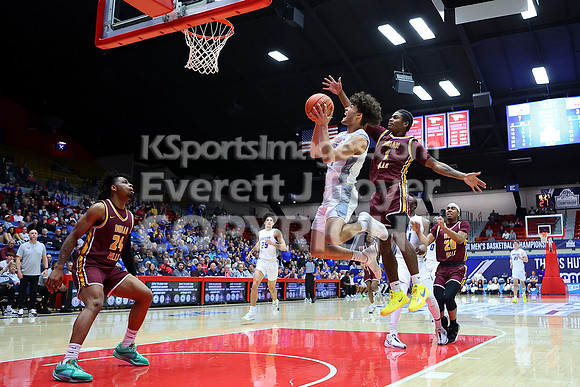 NJCAA D1 Men's National Championship Basketball Semifinal Game, Barton vs Indian Hills.
