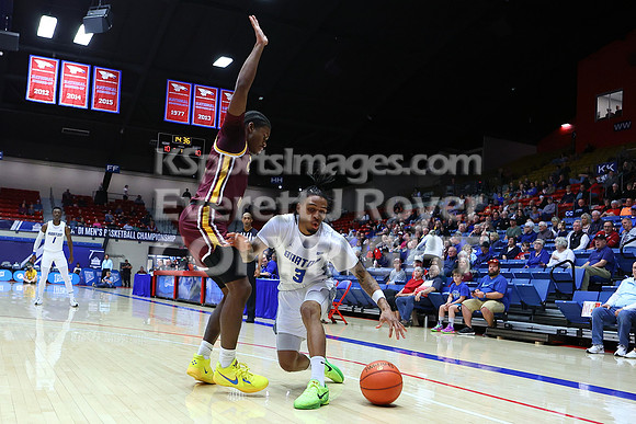 NJCAA D1 Men's National Championship Basketball Semifinal Game, Barton vs Indian Hills.