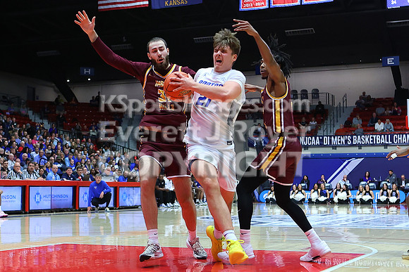NJCAA D1 Men's National Championship Basketball Semifinal Game, Barton vs Indian Hills.
