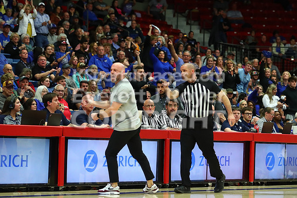 NJCAA D1 Men's National Championship Basketball Semifinal Game, Barton vs Indian Hills.