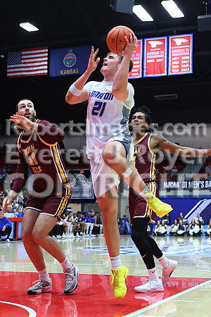 NJCAA D1 Men's National Championship Basketball Semifinal Game, Barton vs Indian Hills.