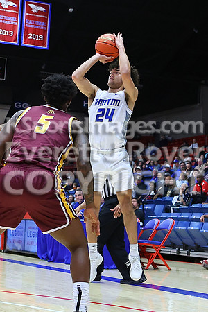 NJCAA D1 Men's National Championship Basketball Semifinal Game, Barton vs Indian Hills.