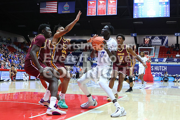NJCAA D1 Men's National Championship Basketball Semifinal Game, Barton vs Indian Hills.