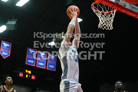 NJCAA D1 Men's National Championship Basketball Semifinal Game, Barton vs Indian Hills.
