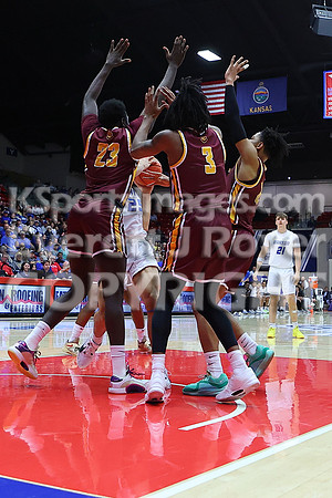 NJCAA D1 Men's National Championship Basketball Semifinal Game, Barton vs Indian Hills.
