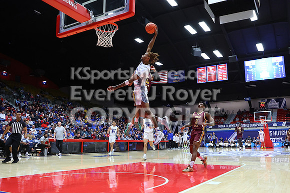 NJCAA D1 Men's National Championship Basketball Semifinal Game, Barton vs Indian Hills.
