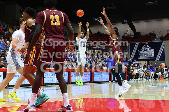 NJCAA D1 Men's National Championship Basketball Semifinal Game, Barton vs Indian Hills.